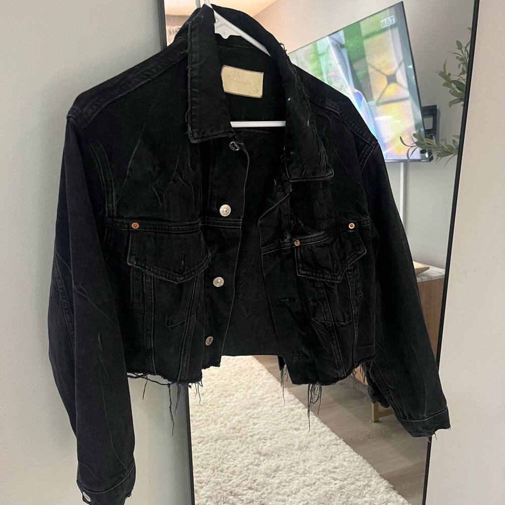 Cropped Zara black jean jacket